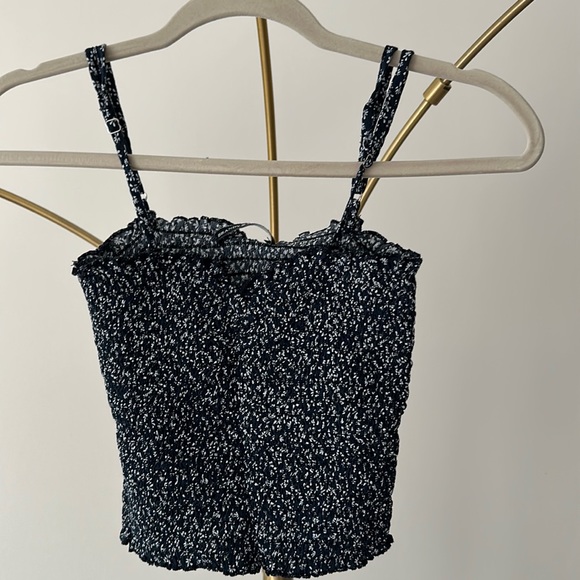 Brandy Melville crop tops- cami with skinny adjustable straps - Picture 1 of 4